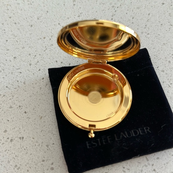 Estée Lauder collectible mini compact, Chinese Zodiac, the year of the rooster. - Picture 3 of 6